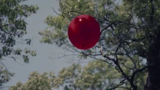 Креативная реклама Apple - iPhone 7 — Balloons