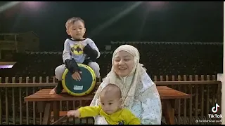 Hebat banget anak kecil ini main darbuka jago banget dan ibunya jago sholawat! #darbuka #sholawat