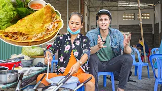 AMERICANS go on STREET FOOD TOUR  of NHA TRANG, VIETNAM