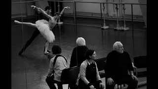 SCHWANENSEE (SWAN LAKE) | Rehearsal with Patrice Bart | Staatsballett Berlin