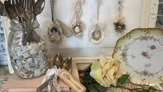 How to Make Shabby Chic Decor from Flatware