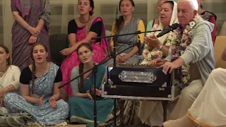 Танцевальный киртан (Е.М. Чайтанья Чандра Чаран прабху). Баларама Пурнима. Гуру-крипа 2023