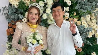 Khương Dừa dự đám cưới Thánh Sún Ngân Thảo Thách Thức Danh Hài, cô dâu đeo quá trời vàng