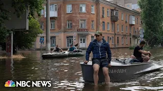 President Zelenskyy surveys damage from Nova Kakhovka dam explosion