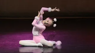 Pantera Cor de Rosa. Solista Gabriela Valadão (Coreografa Michelly Alves)