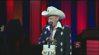 Opry Legend Little Jimmy Dickens Dies At 94