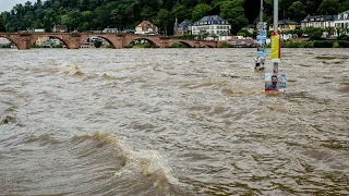 Több civil és egy tűzoltó is meghalt a bajorországi áradásokban