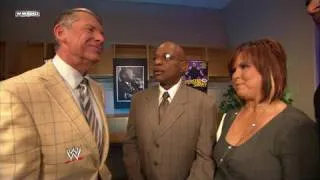 Vickie Guerrero addresses General Manager Theodore Long