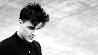 Flaunt Magazine: Jeffrey Rüdes presents Finn Wittrock