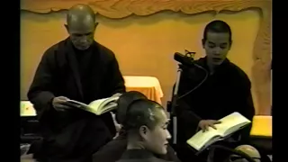 Tán Tụng Làng Mai - Truyền Thống, Trong Khoá Tu Xuất Sĩ, Tu Viện Kim Sơn-Mỹ, 1999