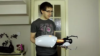 Aperture Science Handheld Portal Device