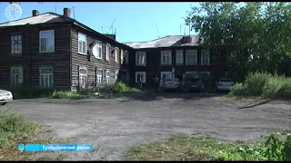 В Барабинске жители одного из ветхих домов с тревогой ждут осени