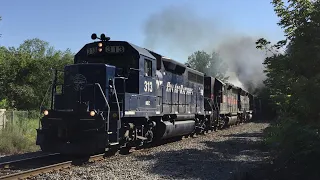 EMD Locomotives Working Hard