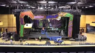 Madagascar_LIVE!_Show Load In.mov