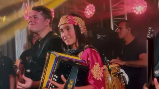 REINA GUAJIRA - Elder Dayán Díaz y Majo Arias (En Vivo)