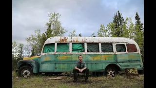 WILD HEART OF ALASKA | INTO THE WILD (Trekking to the magic bus)