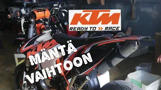 Männän vaihtoa II KTM EXC 300