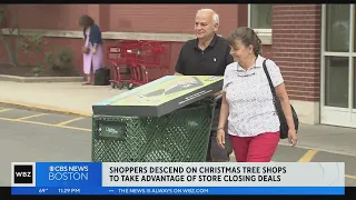 Shoppers make final trips to Christmas Tree Shops across Massachusetts