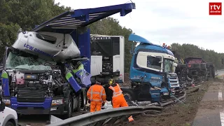 Ravage na ongeluk met drie vrachtwagens op A28