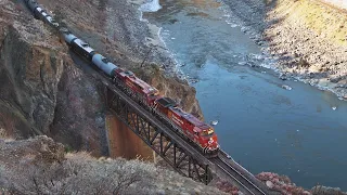 Canadian Trains Looking Like A Model Railroad Through The Canyons! With Bridges and Sharp Curves!