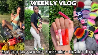 WEEKLY VLOG | SISTER PICNIC DATE + HOUSE HUNTING + NEW NAILS + FUR SLIDE COLLECTION & MORE