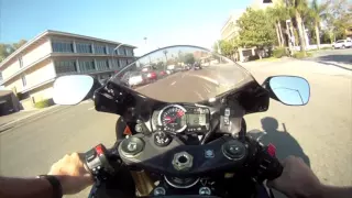 11" GSXR 750 Crash avoided x2