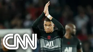 Paris Saint-Germain anuncia a renovação de contrato com Mbappé | CNN SÁBADO