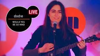 Dodie - Would You Be So Kind? live (MUZO.FM)