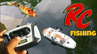 RC TOY BOAT Catches BIG FISH!!!