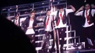 Justin Bieber -- Love Me Like You Do-28/04/13/ SAINT PETERSBURG ! RUSSIA!!!