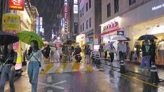 비 내리는 강남 불금 저녁 풍경, 애플스토어 강남점 신규 오픈, 폭우 내린 후 도시 백색소음, 서울트래블워커.