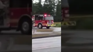 North Whidbey Fire Rescue Engine 25 Responding