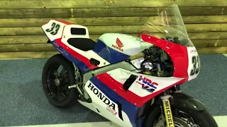 Honda RC30 TT Bike