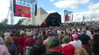 Barry Gibb - Night fever at Glastonbury 2017