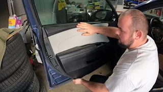 2013-2018 Toyota Avalon Driver's door grip replacement.