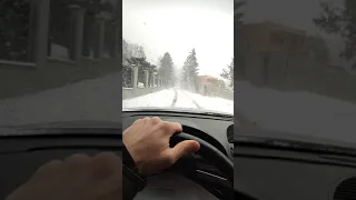 Mercedes-Benz w211 E500 4matic V8 in snow.. 40l/100km fuel consumption