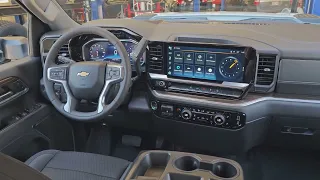 2024 Silverado 2500HD LT new interior walkaround