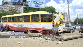 В Одессе со спуска сорвался трамвай