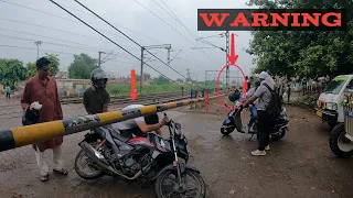 Dangerous Encounter Bike Stuck On railgate : Furious Speedy Kota Jan Shatabdi express Madly Honking