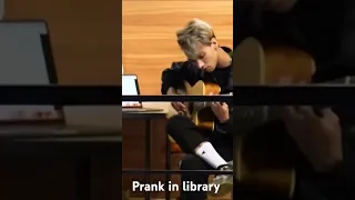 PRANK - PLAYING THE GUITAR IN THE LIBRARY | SHOKED GIRLS #shorts