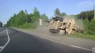 Top 10 Extreme Dangerous Idiots Truck Fails Compilation 2022 ! Crazy Heavy Trucks