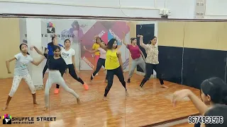 Bollywood Dance Class in Kolkata | Shuffle Street Dance Academy