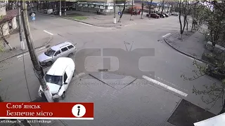 23-04-2021 ДТП на розі вул. Василівська та вул. Університетська