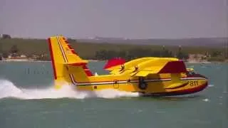 Extreme Canadair CL-415 water pickup at 45 knots wind speed