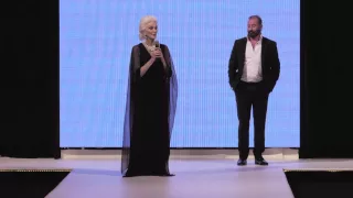 Carmen Dell'Orefice - Heart Of Fashion - Legacy Award
