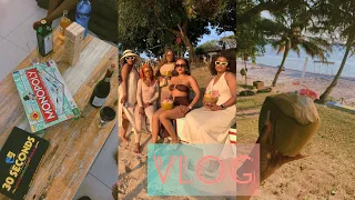 TRAVEL VLOG: Let’s go to Mozambique || Girls Trip || South African Youtuber  #vlogtober