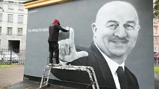 В Петербурге исправят граффити с Черчесовым, которому "отрезали" палец.