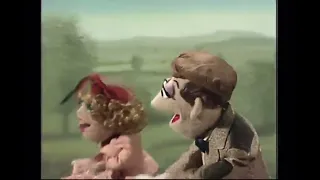 The Muppet Show - 317: Spike Milligan - UK Spot: “Dog Walk” (1979)