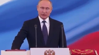 Владимир Путин официально вступил в должность президента России на новый срок.