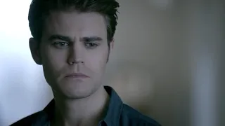 Stefan OBSERVANDO a filha de uma de suas VÍTIMAS | The Vampire Diaries (8x12)